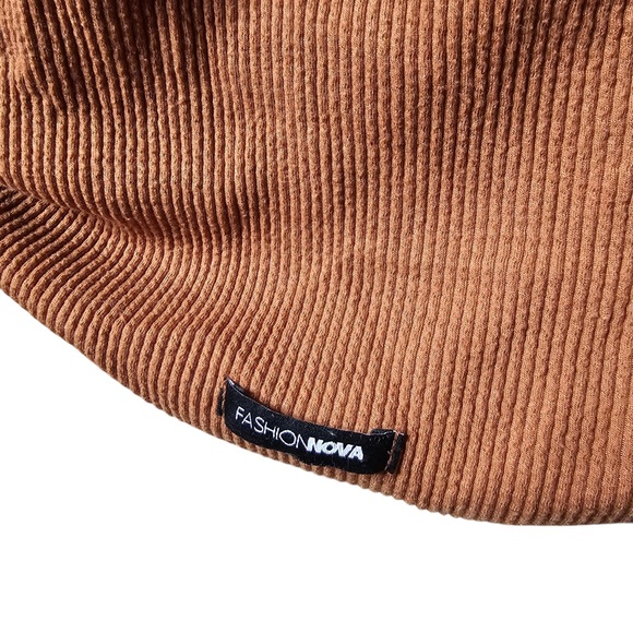 Fashion Nova Off Shoulder Burnt Orange Long Sleeve Crop Top Shirt - Picture 4 of 5